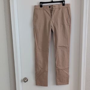 Tommy Hilfiger Men's Khaki Chinos